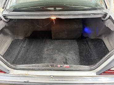 подномерник с подсветкой: Mercedes-Benz W124: 1993 г., 2 л, Механика, Бензин, Седан — 5