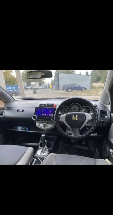 Honda: Honda Fit: 2006 г., 1.3 л, Вариатор, Бензин, Хэтчбэк