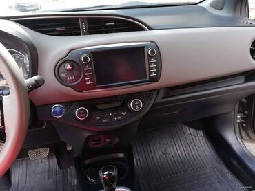 Toyota: Toyota Yaris: 1.5 l. | 2017 έ. Χάτσμπακ — 24