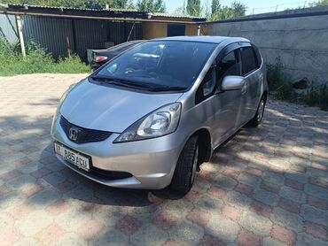 победа авто: Honda Fit: 2007 г., 1.3 л, Вариатор, Бензин, Хэтчбэк