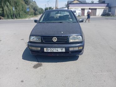 нексия в расрочку: Volkswagen Vento: 1993 г., 1.8 л, Механика, Бензин, Седан