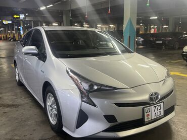 Toyota: Toyota Prius: 2016 г., 1.8 л, Автомат, Гибрид, Хэтчбэк