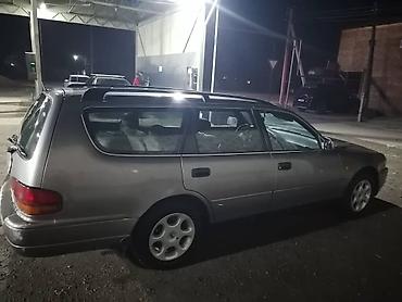 афто дом: Toyota Camry: 1991 г., 2.2 л, Автомат, Бензин, Универсал — 4