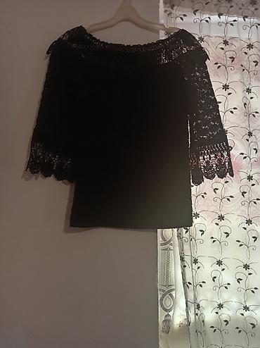 Qadın geyimləri: Qara krujeva bluz - Model: off-shoulder (çiyinlər açıq) - Material — 2