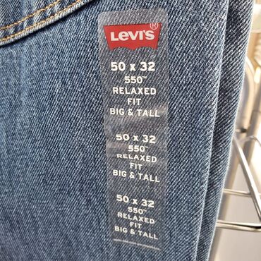джинсовая куртка с мехом levis: Джинсы