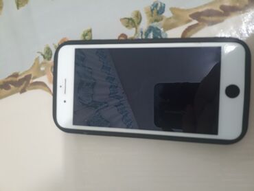 поко х3 обмен: IPhone 7 Plus, Б/у, 128 ГБ, Красный, Чехол