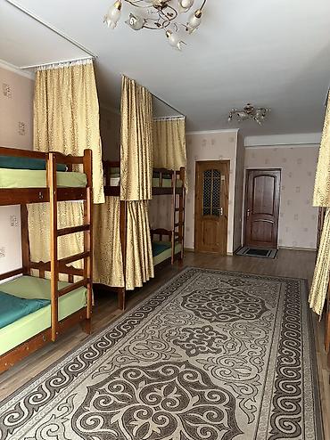 osh hostel: Сдаем койко место в гостевом доме на длительный срок Только — 10