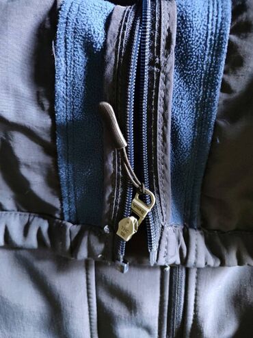 Jakne za prelazni period: Super BENCH jakna - M - Odlicna! Odlicna, BENCH jakna u super stanju — 6