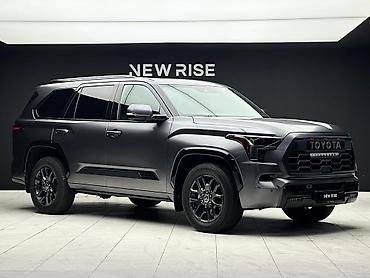 Toyota: Toyota Sequoia: 2023 г., 3.5 л, Автомат, Гибрид, Внедорожник — 1