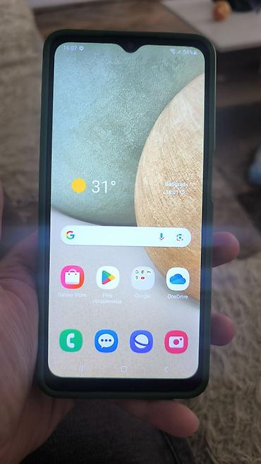 second hand phone: Samsung Galaxy A12, crna boja - Ekran: 6.5" PLS LCD, rezolucija — 1