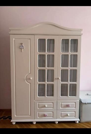 balerina: Uşaq otağı üçün ağ rəngli mebel dəsti Dodo mebel Tərkib: - 3 qapılı — 1