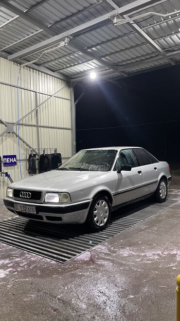 Audi: Audi 80: 1992 г., 2 л, Механика, Бензин, Седан