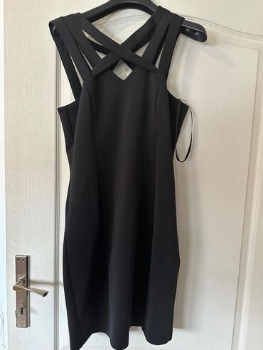klasična crna haljina: Guess XL (EU 42), bоја - Crna, Koktel, klub, Na bretele