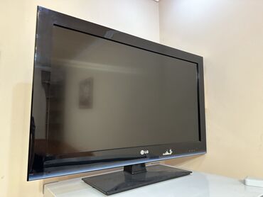 televizor lg s ploskim jekranom: Продаю телевизор LG. Диагональ 32 дюйма.Состояние идеальное.
W/A