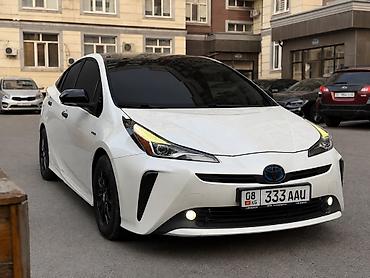 voxy noah: Toyota Prius: 2019 г., 1.8 л, Автомат, Гибрид — 3