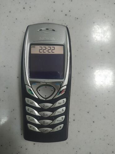 bilesuvar telefon: Nokia E61, rəng - Gümüşü, Zəmanət, Düyməli