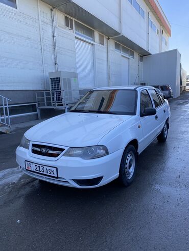 Daewoo: Daewoo Nexia: 2011 г., 1.5 л, Механика, Бензин, Седан