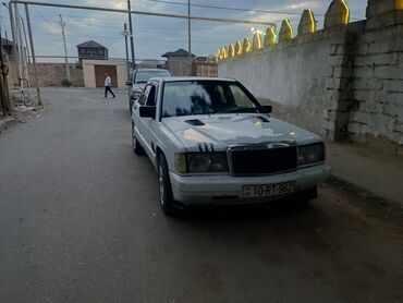 İnformatika: Mercedes-Benz 190 (W201): 2.3 l | 1992 il Sedan