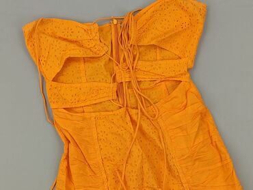 krótkie obcisłe spodenki nike: Women`s dress, size M (EU 38)