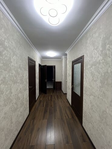 Долгосрочная аренда квартир: 3 комнаты, Агентство недвижимости, Без подселения, С мебелью полностью — 8