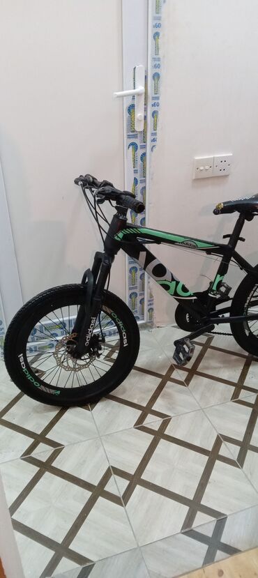 İki təkərli Uşaq velosipedi Adidas, 20"