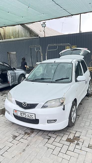 mazda kronos: Mazda Demio: 2004 г., Автомат, Бензин, Хэтчбэк — 3