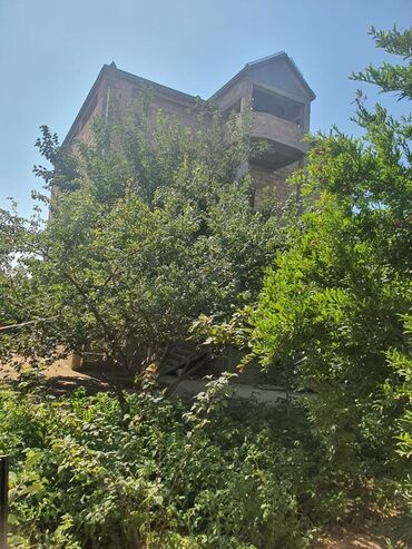 Həyət evləri və villaların satışı: 6 otaqlı, 400 kv. m, Təmirsiz — 10