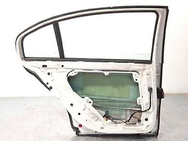 auto otpad vrsac: VRATA ZADNJA LEVA ZA ŠKODA SUPERB OD 2001. DO 2008. GOD. | Polovni — 2