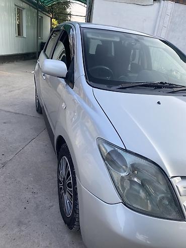camry 80: Toyota Ist: 2003 г., 1.3 л, Автомат, Бензин, Хэтчбэк — 2
