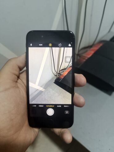 Apple iPhone: IPhone 7, 128 ГБ, Black Titanium, Отпечаток пальца