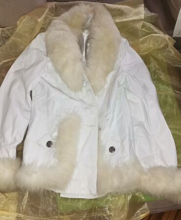 zenske zimske jakne sa prirodnim krznom: AKCIJA 24 SATA! Nova bela kožna jakna s krznenim ukrasima (koji se