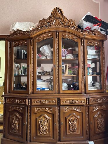 iwlenmiw mebel: Təmiz qoz ağacından işləməli (üstü palirovkalı qorka)