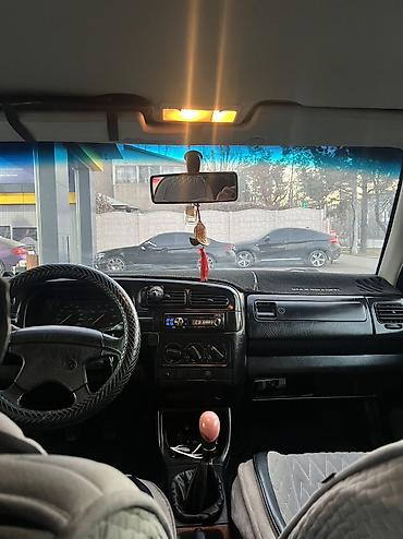 Volkswagen: Volkswagen Vento: 1993 г., 1.8 л, Механика, Бензин, Седан — 3