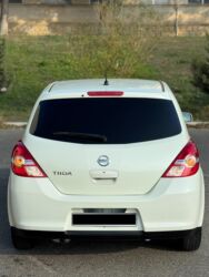 Nissan: Nissan Tiida: 1.5 l | 2011 il Hetçbek — 2