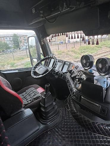 Тягач, Volvo, 2000 г., Тентованный — 4