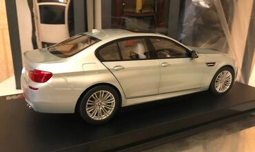Avtomobil modelləri: Коллекционная модель BMW M5 V8 Biturbo F10 silverstone 2012 Paragon — 13