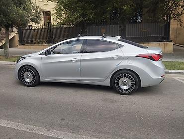 1 64: Hyundai Avante: 1.6 l | 2015 il Sedan — 5