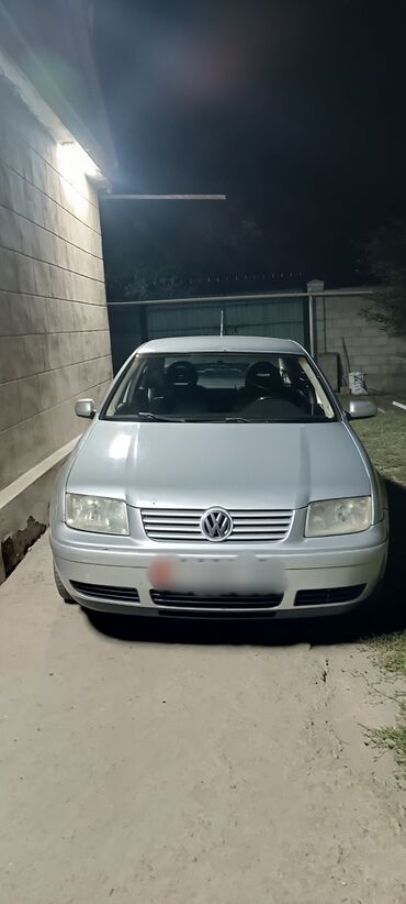 галф 2: Volkswagen Bora: 2001 г., 2 л, Механика, Бензин, Седан