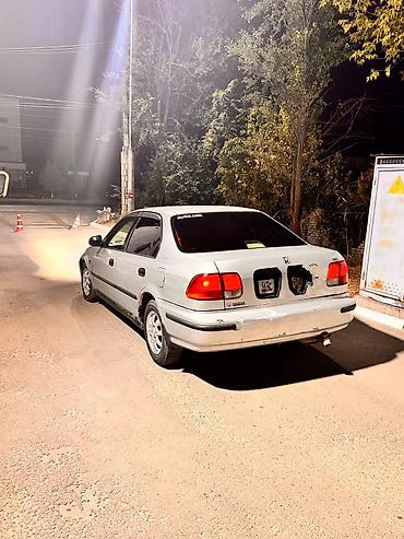Honda Civic: 2000 г., 1.5 л, Автомат, Бензин, Седан
