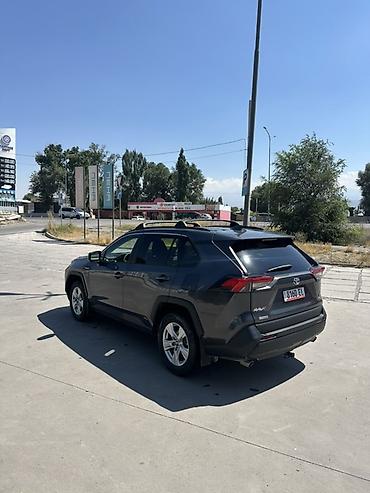 g comp: Toyota RAV4: 2019 г., 2.5 л, Автомат, Гибрид, Кроссовер — 5