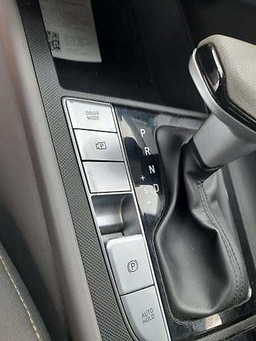 sonata 2025: Hyundai Elantra: 2023 г., Гибрид, Седан — 10