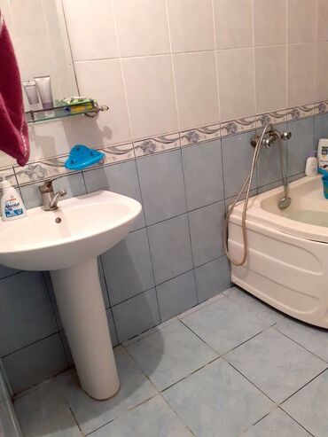 Köhnə tikili: Bakı, 2 otaqlı, Köhnə tikili, m. Neftçilər, 45 kv. m — 15