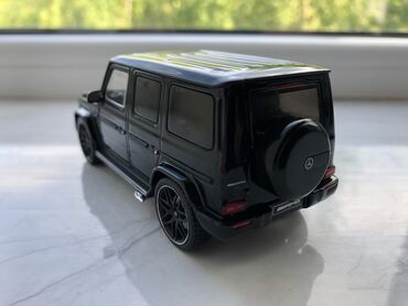 Avtomobil modelləri: Mercedes, 2025 il, 1:43, Dəmir, Rayonlara çatdırılma, Ödənişli çatdırılma — 15