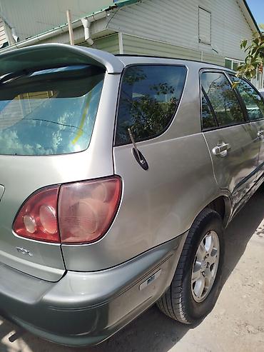 шторка на rx330: Lexus RX: 2000 г., 0.3 л, Автомат, Бензин, Кроссовер — 2