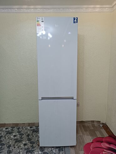 скупка витринных холодильников: Холодильник Beko, Б/у, Двухкамерный, De frost (капельный), 60 * 2 * 60