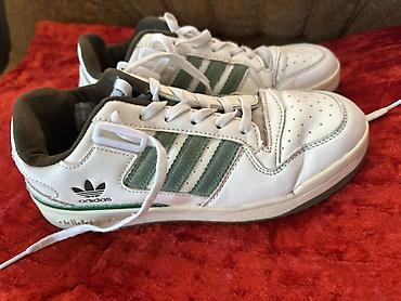 адидас кеды: Кроссовки Adidas (модель в ретро‑стиле) - Цвет: белый верх с зелёными — 3