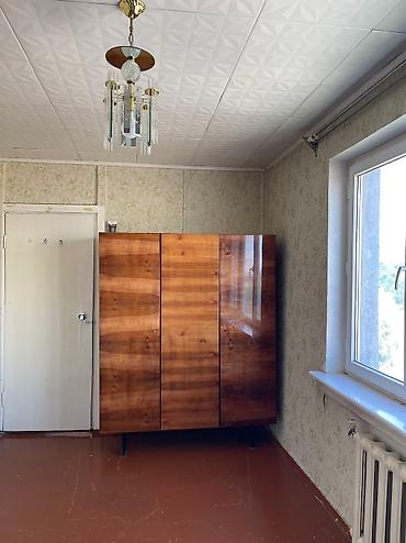 Батирлер: 3 бөлмө, 60 м², 4-мкр 104-серия, 4 кабат, Эски ремонт — 5