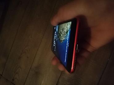 Apple iPhone: IPhone 8 Plus, 64 GB, Qırmızı, Simsiz şarj — 9