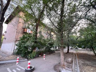 1 комнатная квартира бишкек снять долгосрочно: 1 бөлмө, 29 кв. м, Хрущевка, 2 кабат, Косметикалык ремонт