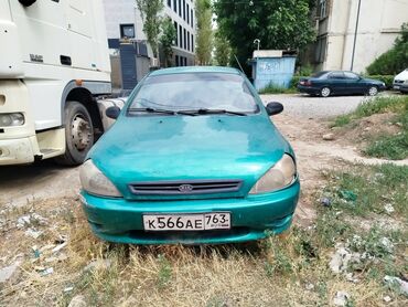 продаю авто в аварийном состоянии: Kia Rio: 2001 г., 1.5 л, Автомат, Бензин, Седан